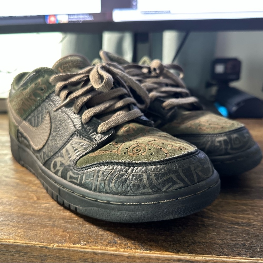 Nike Dunk Low Premium Doernbecher size 9.5.